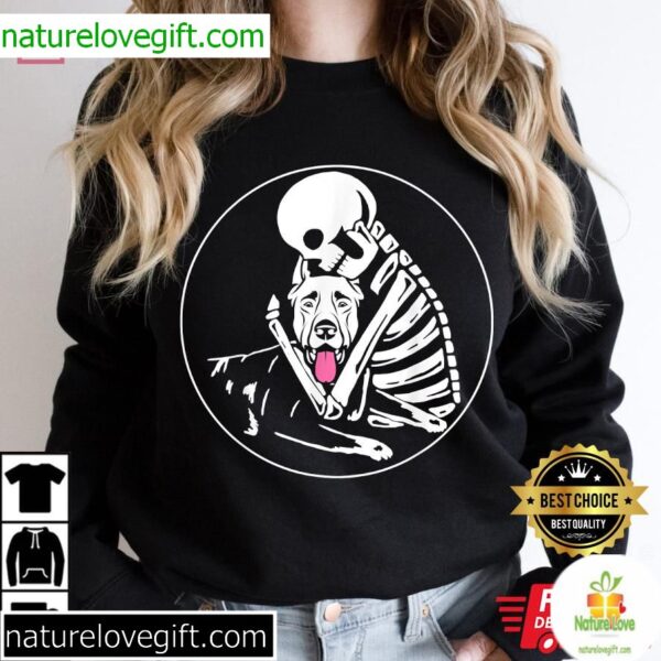 Doberman Dog Mom Skeleton Halloween T-Shirt Lazy Pet Owner