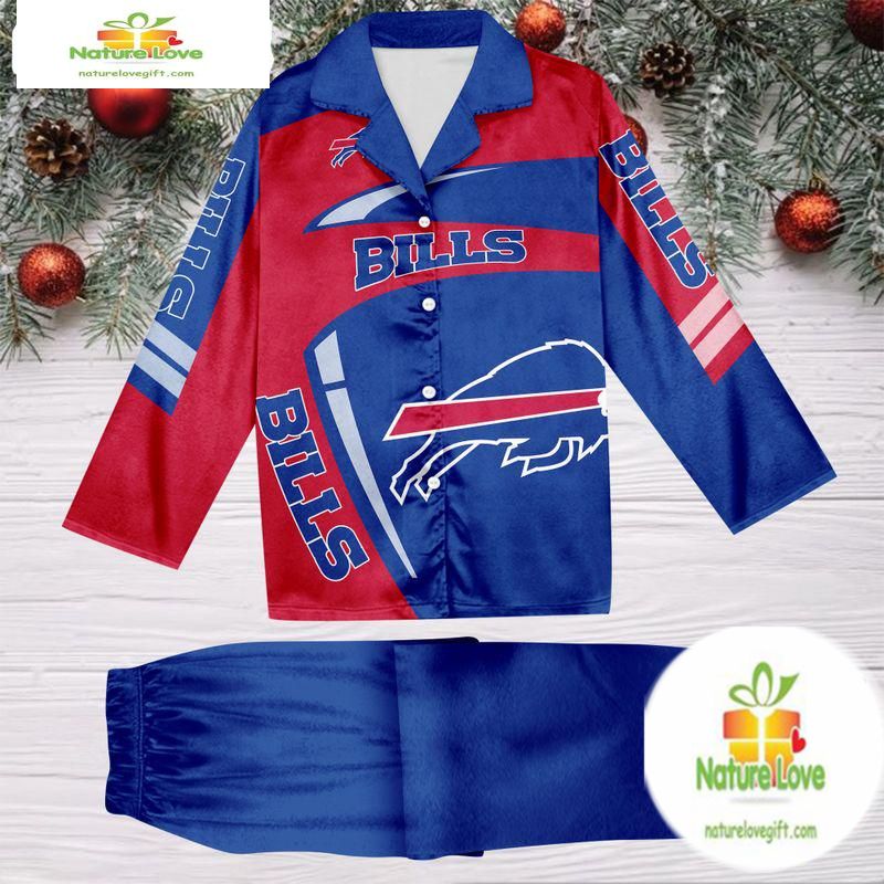 NFL Buffalo Bills Football Team Winter Satin Pajamas Set Gift for Fans NFL Buffalo Bills Football Team Winter Satin Pajamas Set Gift for Fans
