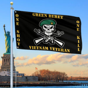 Premium Green Beret Vietnam Veteran Grommet Flag CPVC050911, Best Gifts On Father’s Day, Independence Day, Veterans Day.