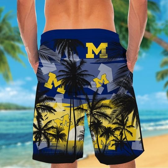 Michigan Wolverines Tropical Hawaiian Shirt Short Michigan Wolverines Tropical Hawaiian Shirt Short