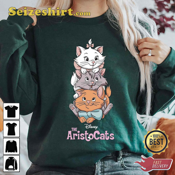 Disney The Aristocats Cats Disneyland Christmas Holiday Cartoon T-Shirt Disney The Aristocats Cats Disneyland Christmas Holiday Cartoon T-Shirt