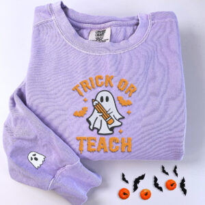 halloween sweatshirt 4 dec3ff5c f368 4579 95ec 499a584c00b5.jpg