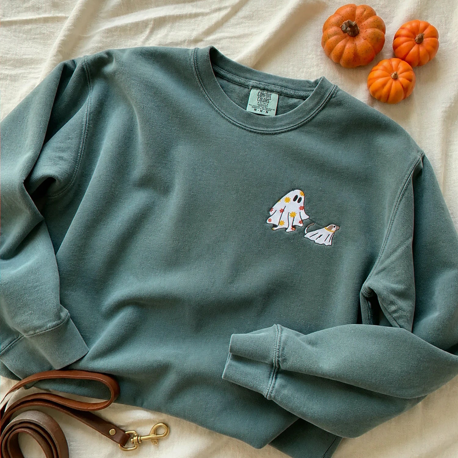Embroidered Comfort Colors® Сute Walking Ghost Dog Sweatshirt – Retro Fall Season Gift