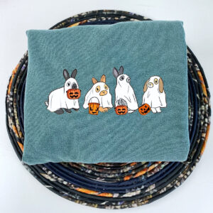 halloween sweatshirt 4 f2511340 21b3 4ce8 8369 03cc17e9a132.jpg