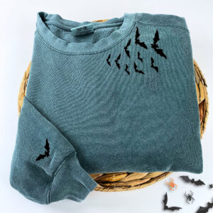 halloween sweatshirt 4 4d088e19 a2d4 4c6e a211 1adf29518d59.jpg