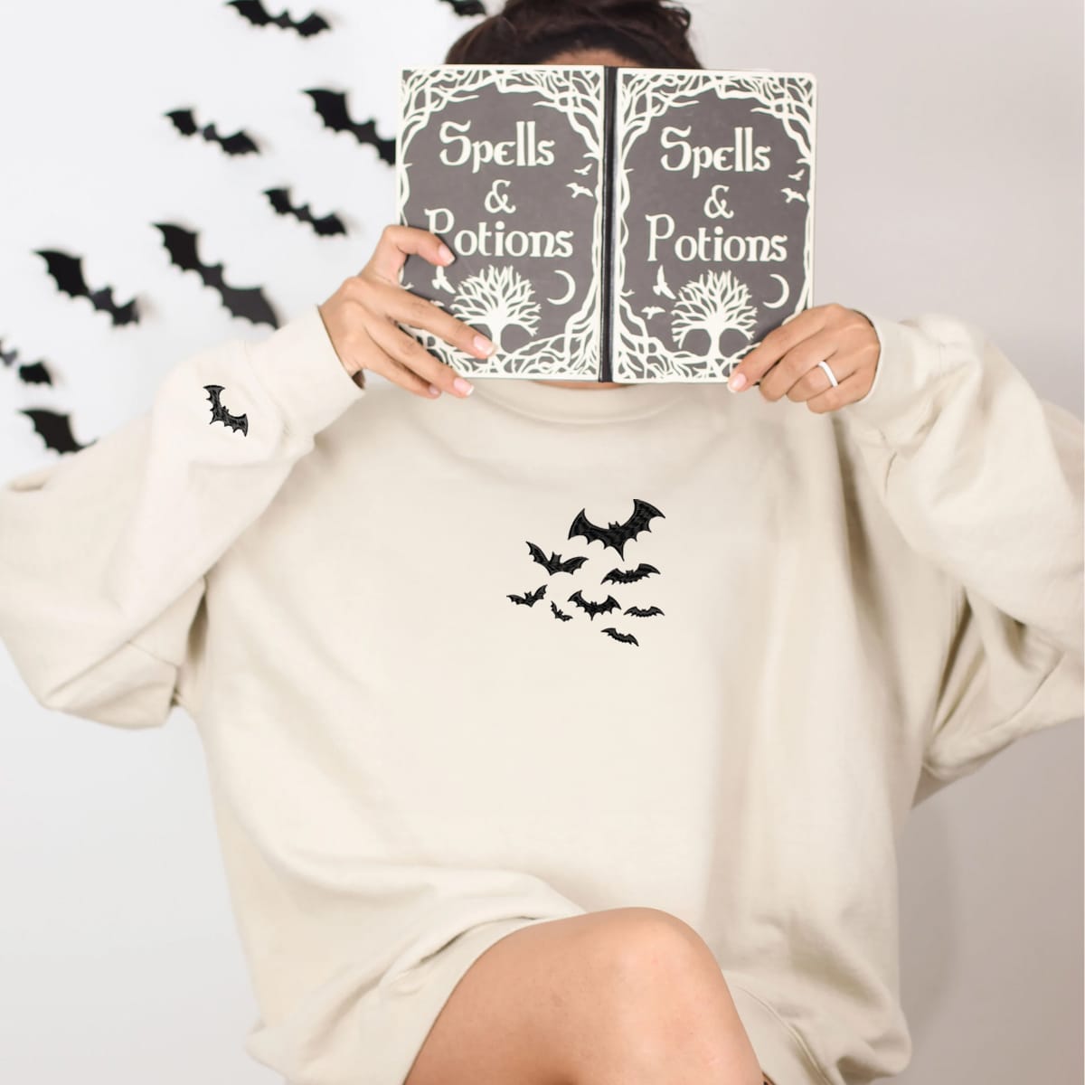 Bats Halloween Crewneck Sweatshirt, Embroidered Bats on Sleeve Hoodie for Men Women Bats Halloween Crewneck Sweatshirt, Embroidered Bats on Sleeve Hoodie for Men Women