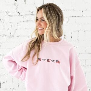 Embroidered Dainty Bow USA Flag Embroidered Crewneck Sweatshirt