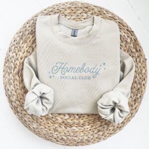 Homebody Social Club Embroidered Gemma Crewneck Sweatshirt 2 3 714f2f21 8a26 4cc5 9968 7eb39133e02e.jpg