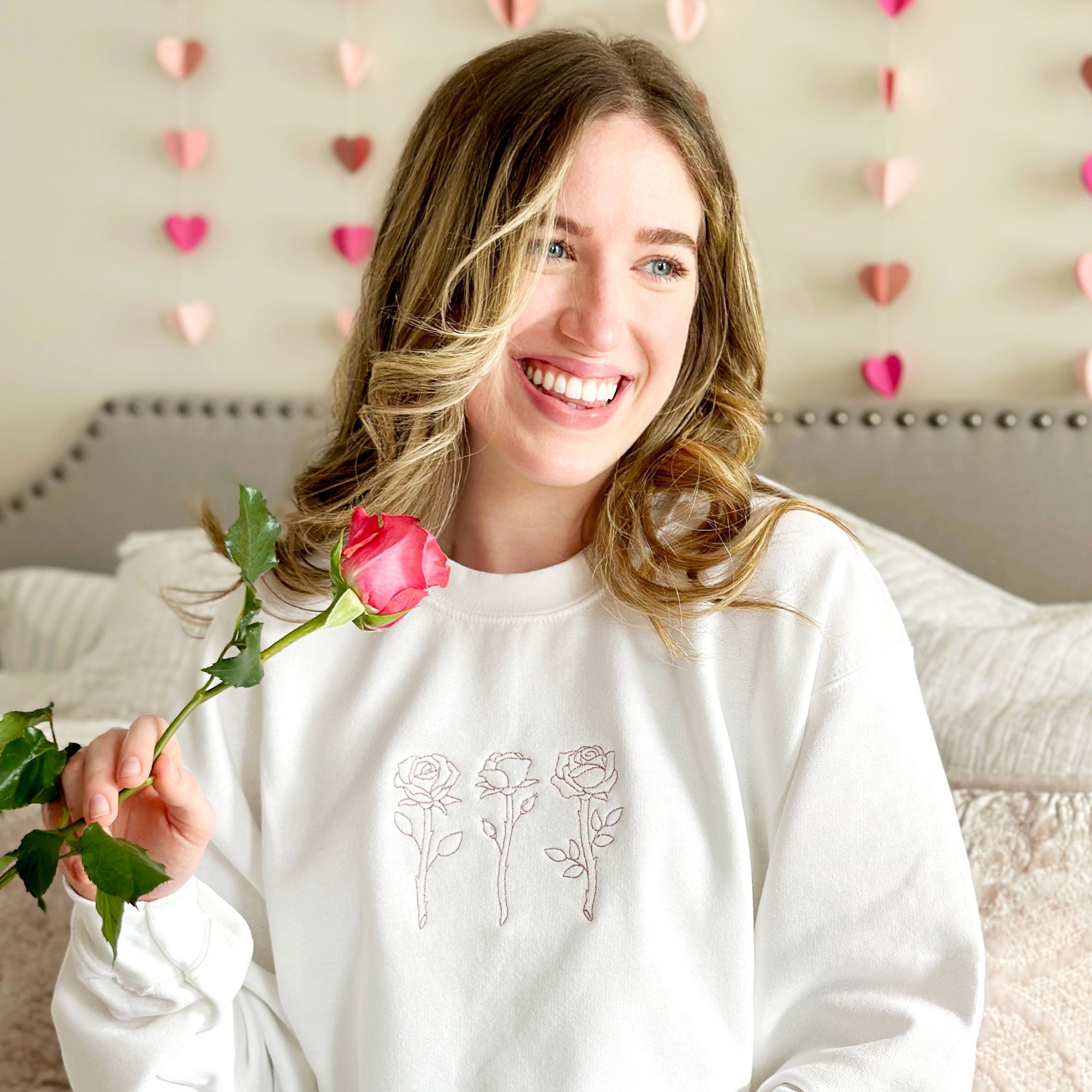 Embroidered Roses Gemma Sweatshirt Embroidered Roses Gemma Sweatshirt