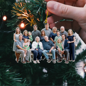 family ornament 4.png