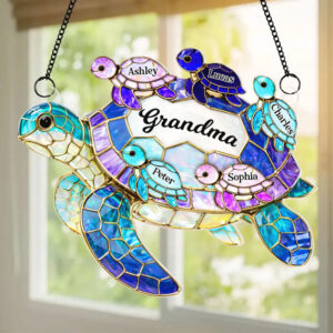 MomGrandmaSeaTurtle4.jpg
