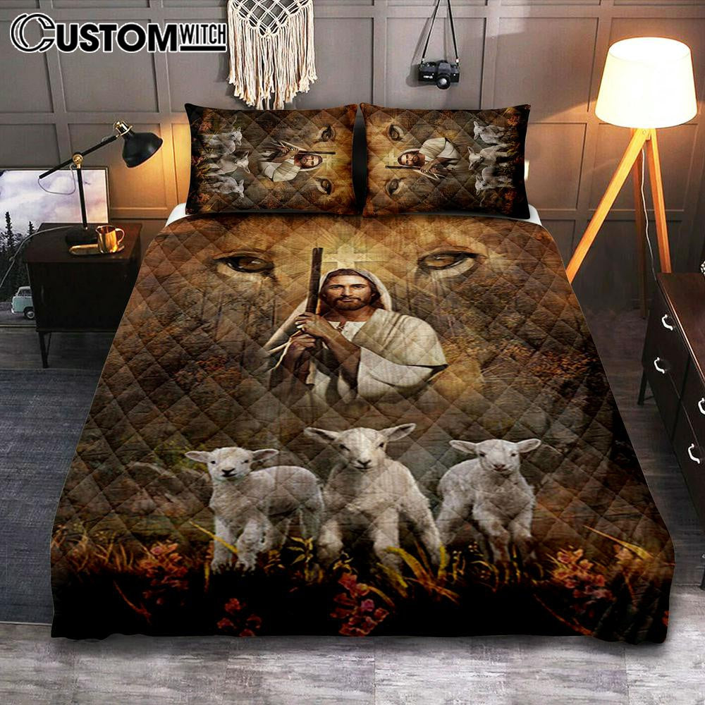 White Lamb Lion’s Eyes Walking With Jesus Quilt Bedding Set Bedroom – Christian Quilt Bedding Set Prints – Bible Verse Quilt Bedding Set Art