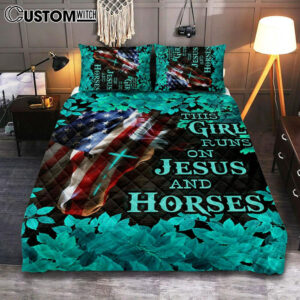 This Girl Runs On Jesus And Horses America Horse Cross Quilt Bedding Set Prints – Jesus Christ Quilt Bedding Set Art – Christian Cover Twin Bedding Decor