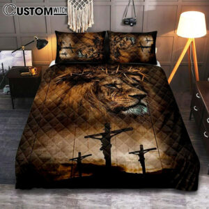 Lion Crown Of Thorn Jesus On The Cross Quilt Bedding Set – Lion Quilt Bedding Set Print – Christian Bedroom – Religious Home Decor