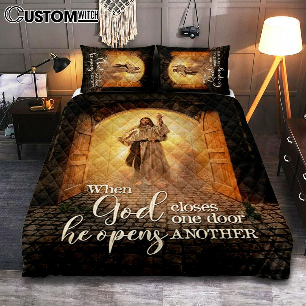 Jesus When God Closes One Door Quilt Bedding Set Bedroom – Christian Quilt Bedding Set Prints – Bible Verse Quilt Bedding Set Art Jesus When God Closes One Door Quilt Bedding Set Bedroom – Christian Quilt Bedding Set Prints – Bible Verse Quilt Bedding Set Art
