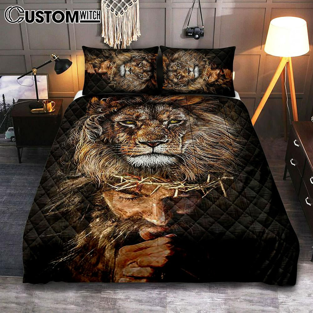 Jesus Pray Crown Of Thorn Lion Bedroom Quilt Bedding Set – Jesus Portrait Quilt Bedding Set Prints – Christian Bedroom