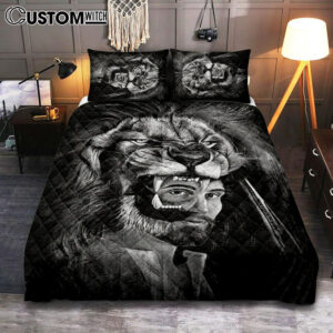 Jesus Lion Of Judah Black And White Bedroom Quilt Bedding Set – Jesus Portrait Quilt Bedding Set Prints – Christian Bedroom