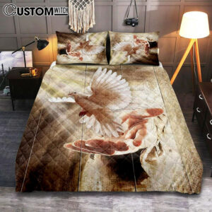 Jesus Hand A Dove On His Hand Quilt Bedding Set Art – Christian Art – Bible Verse Bedroom – Religious Home Decor