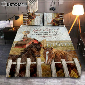House God Blessed The Broken Road That Led Me Straight To You Quilt Bedding Set Art – Bible Verse Bedroom